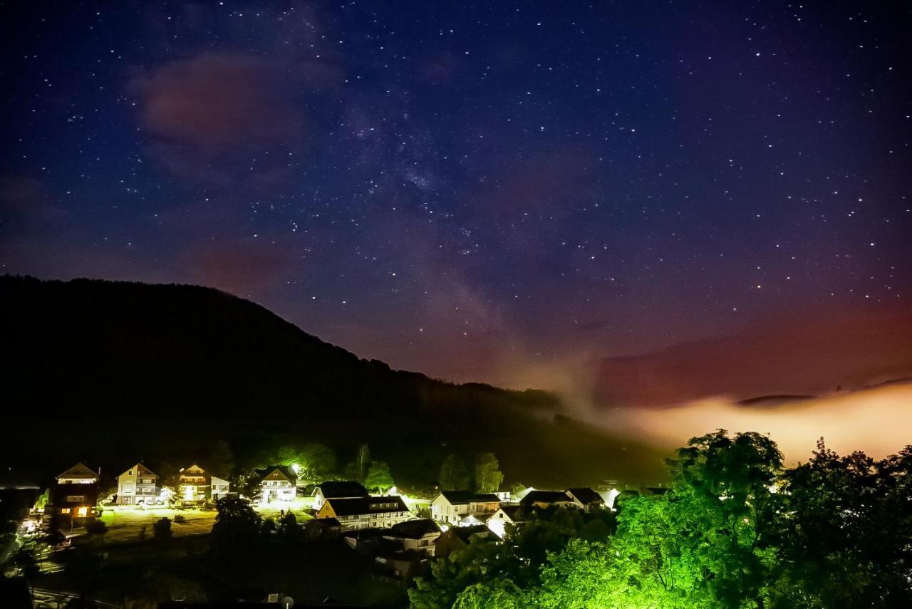 Ferienhaus Sonnendeck 2 ジンメラート エクステリア 写真